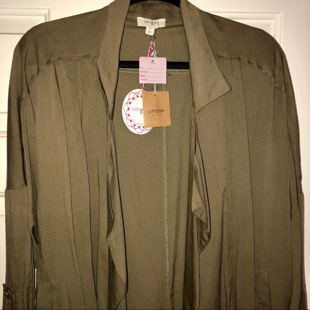 Olive green roll sleeve jacket